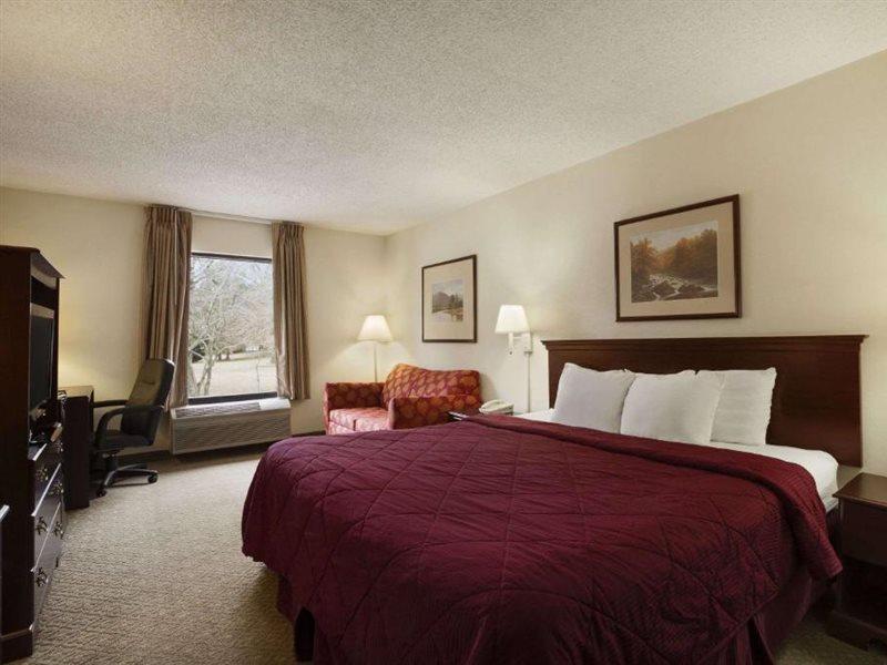 Days Inn By Wyndham Farmville Exteriér fotografie